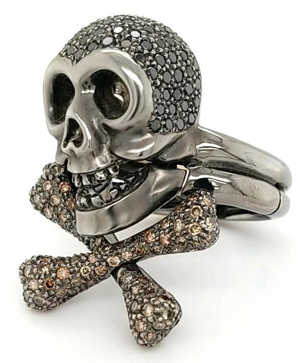 pavé Custom Black Gold and Black Diamond Skull Ring in 18K Gold - Peters Vaults